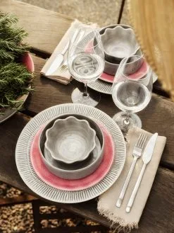 Mateus Stripes Lautanen 28 Cm -Umage Kauppa 46045 02 10 EnvironmentImage 23e61384ad