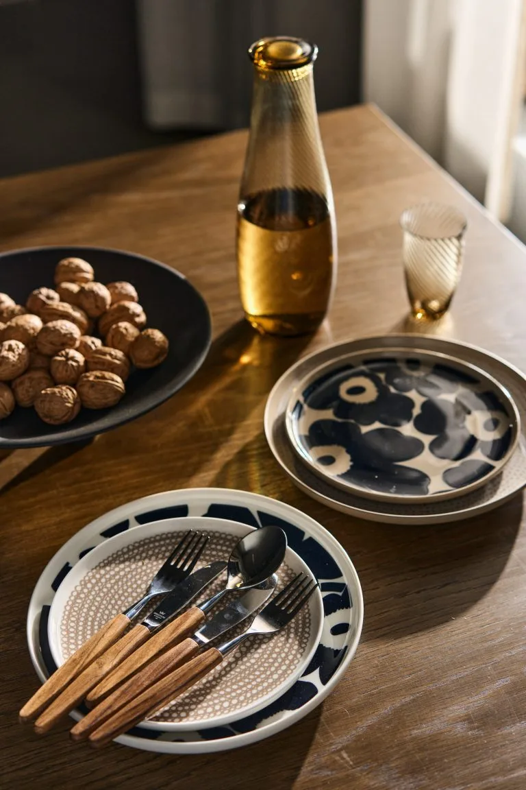 Marimekko Unikko Lautanen Ø 20 Cm 4 Marimekko Unikko Lautanen Ø 20 Cm - Image 4